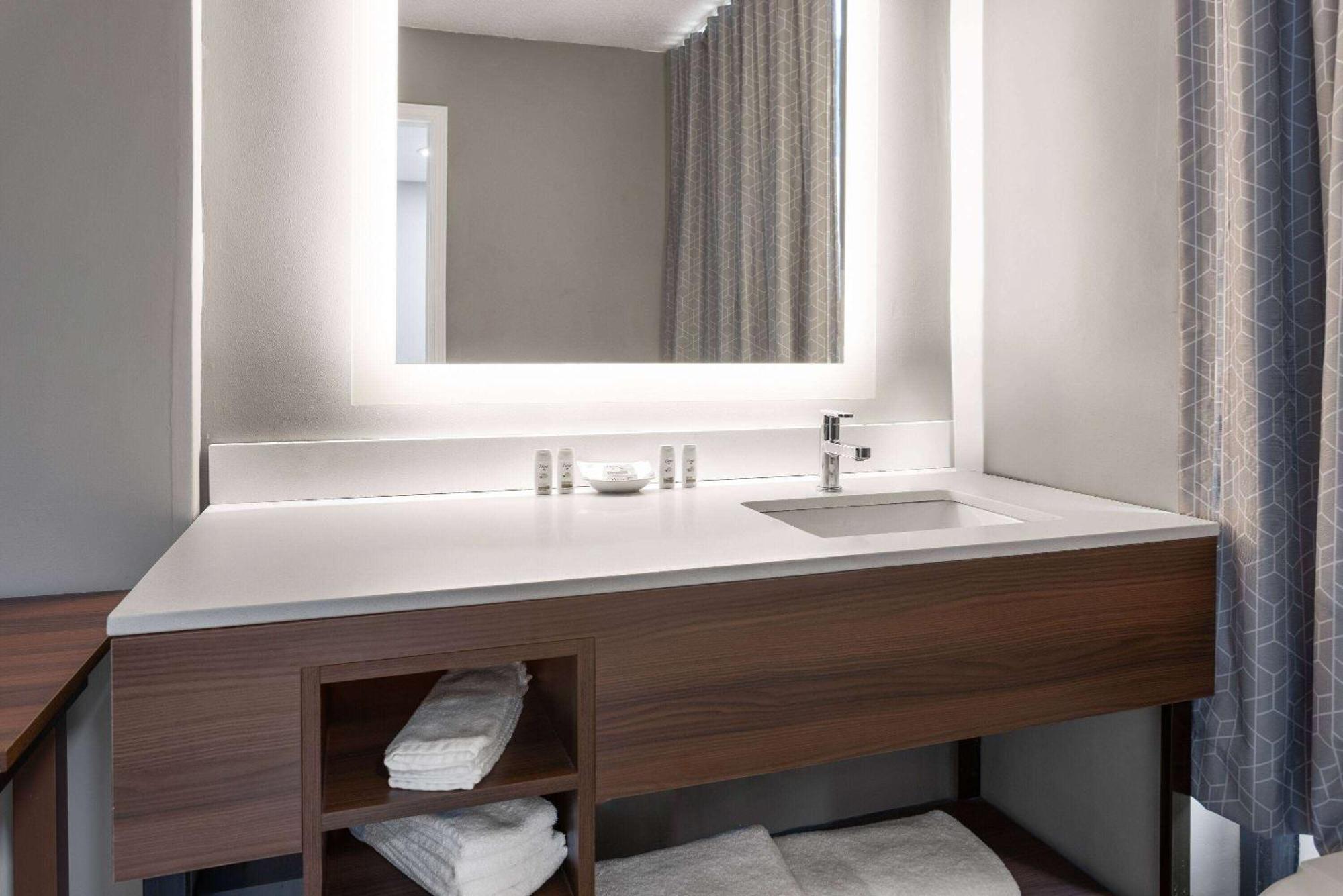 Hawthorn Extended Stay By Wyndham Columbia-Ft Jackson 외부 사진