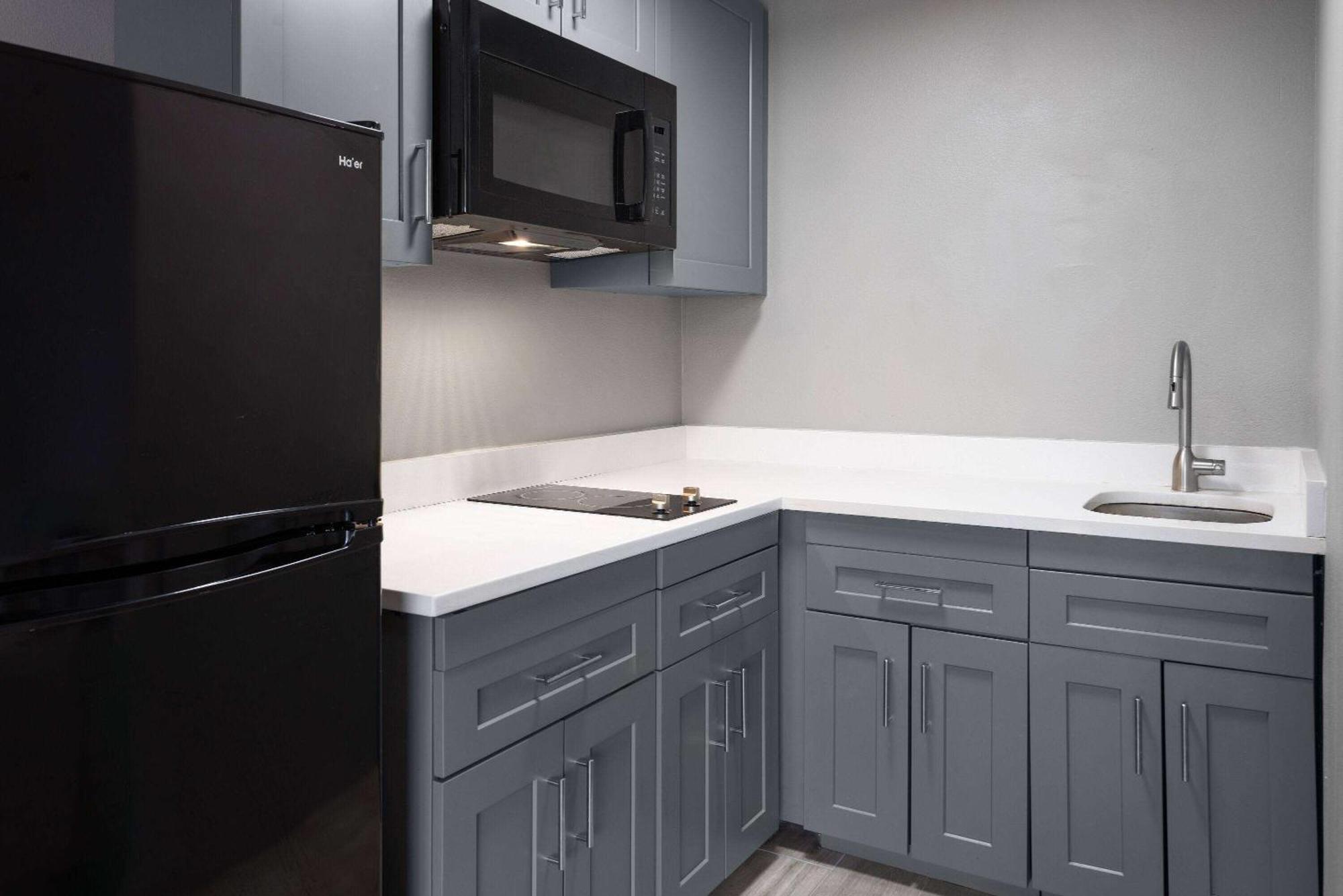 Hawthorn Extended Stay By Wyndham Columbia-Ft Jackson 외부 사진